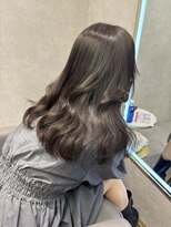 ニーナ ビューティーサロン(NINA Beauty Salon)&nbsp;くびれ巻き × 赤み消しカラー