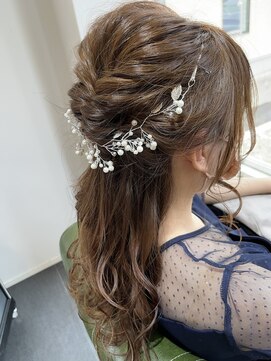 リット(Lit) ハーフアップ/結婚式参列ヘア