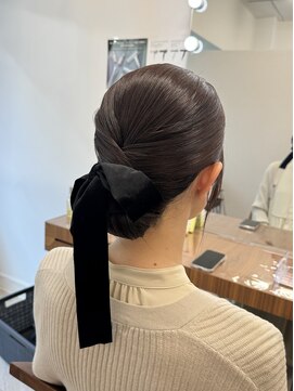 エメティ(Aimerty) ツルッとシニョン