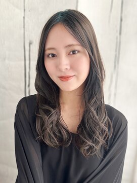 ローブアミ(L'Aube ami) ミックスカール×セミウエット質感で作る今っぽい大人スタイル