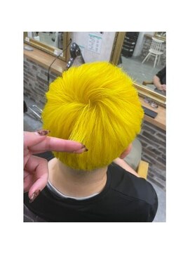 クラビス プラチノ(CLAVIS PRATINO) 高発色カラー 派手髪 メンズカット ネオンイエロー ブリーチ