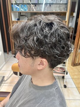 クオリス 上板橋店(QUALIS) ◎20代30代刈り上げツイストシャドウパーマ清潔感