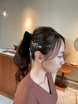ニクラ ザ ブリンク(NICLA the blink)&nbsp;パーティーお呼ばれヘアアレンンジ ポニーテール