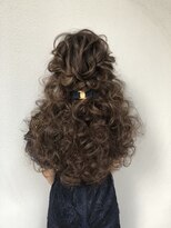 ヘアイズム ブランシュ(hair-ism BLanCHe) ダウン