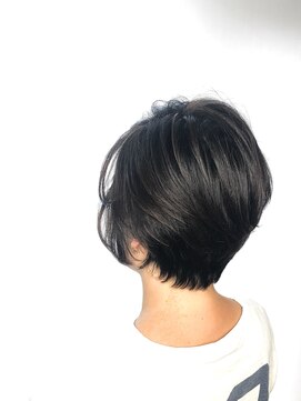 ロッソ ハヤマ 葉山本店(ROSSO Hayama) 【顔周りのハイライト×カット】で簡単イメージチェンジ♪