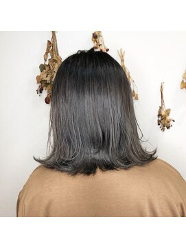 ウル(Ulu) ダークグレー×バレイヤージュ