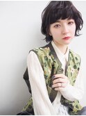 暗髪でも柔らかく透明感のあるアンニュイなボブ