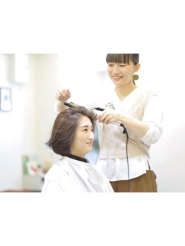 【女性スタイリスト多数在籍♪】女性ならではの細やかな気遣いで大好評◎あなたのなりたいを叶えます♪