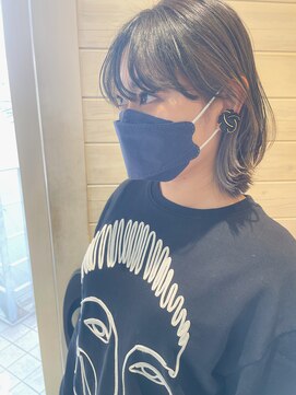 オーシャン(Ocean) ウルフマッシュ/シースルー前髪/イヤリングカラー/オン眉ボブ