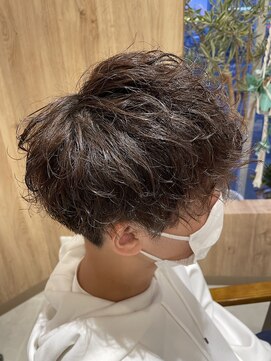 カルム ヘアー エコル(Calm hair ekolu) メンズスパイラルパーマ