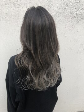 アイドット(i.) ブラック系カラー