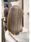【Yuki】切りっぱなしミディアム×ミルクティーベージュ