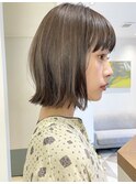 結べるボブ　ベージュカラー　ぱつっとボブ