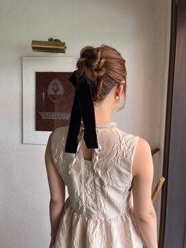 美容室 メザミー MESAMIES お呼ばれヘアセットアップスタイル大人可愛いリボンアレンジ