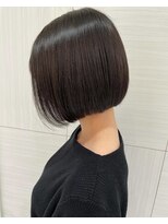 レ セゾン(Les Saisons) シンプルでまとまるミニマルボブ