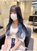 インナーカラー　水色　前髪インナー　個性的な