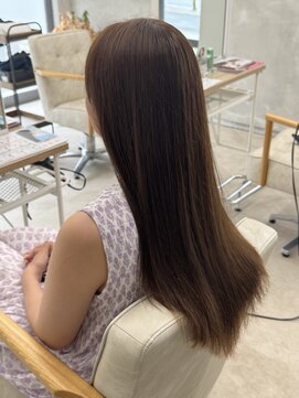 レヴィア(REVIA) 髪質改善トリートメント前髪カットレイヤーカット