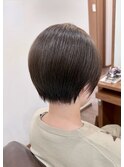 寒色系カラー×ショートボブ