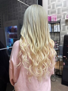 ハイトーンダブルカラーホワイトブロンドミルクティーエクステ