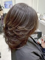 ロック(rock) 海外レイヤー/バタフライカット/顔まわり/レイヤーカット