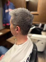 ザバーバー 青山(THE BARBER) 白髪毛流れショート