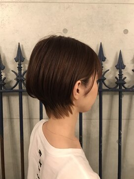 ブルー ド ロワ(BLEU de ROI) インナーカラーショート