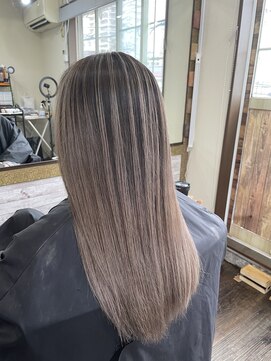 ロール(ROLL) バレイヤージュカラー