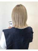 パールベージュ