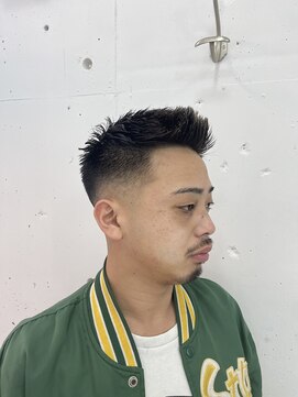 ウェルネス(Wellness) ベリーショート、フェード、パーマ