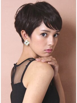 ロビー 表参道(ROBBY) フレンチショート/30代/40代/前髪あり/耳だし