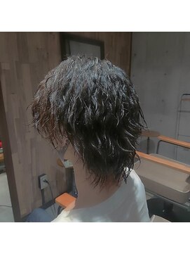 ネセサリー(NECESSARY) ツイストスパイラルパーマ