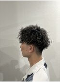 ツイストスパイラルパーマ 金メッシュ ハイライト