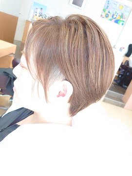 シャンプーボーイ 佐世保駅前店(SHAMPOO BOY) ツーブロックショート【ブリーチ/ハイライト/パーマ】