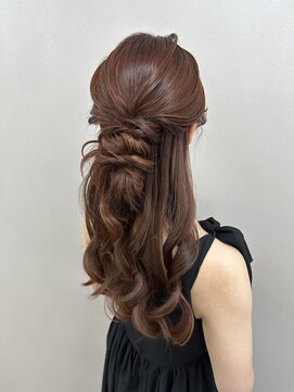 ソリン(Solin') カチモリハーフアップ