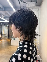 トオ(TOH)&nbsp;ショートウルフパーマレイヤーパーマナチュラル癖毛風パーマ