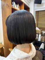 ヘアーサロン ラフリジー(Loufreasy)&nbsp;大人の艶感コンパクトボブ×丸みシルエット