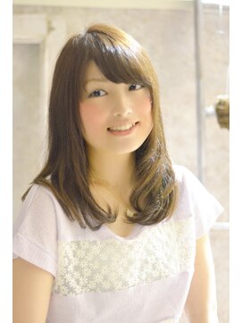 イースタイル 志都呂店(e-style com’s hair) ナチュラル　×　ガーリー　×　艶感