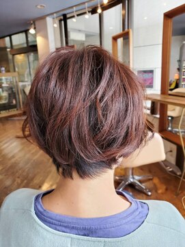 スナージーヘアーメイクス(SNAZZY HAIR MAKES) ローライズショート
