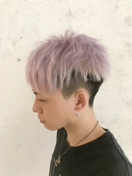 アドール(ADOR) GD風ホワイトカラーショート