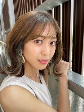 ヴィアンカ(Vianca) イヤリングカラー(ライムベージュ系)×くびれミディ