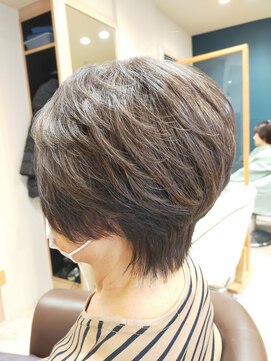 ヘアサロンアンドヘアメイクディー(hair salon hair make D) 仙台D　白髪染め白髪ぼかしショートボブアッシュカラーstyle