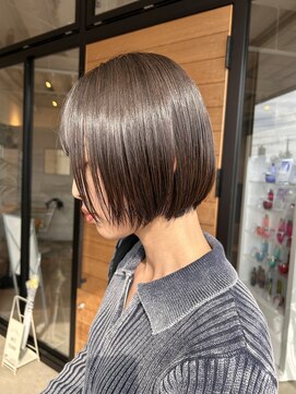 シアン(CyAN) ショートボブ