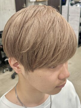 フイ 新宿3丁目(Hui) ハイトーンカラー/マッシュパーマ/アースカラー/men's/