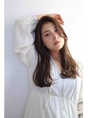 オリーブカラー大人かわいい小顔セミウェットストレート