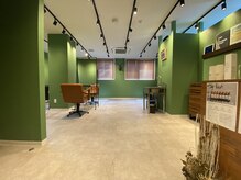 ナイン(nine)の雰囲気（広々としたゆったり空間【船橋駅/髪質改善/縮毛矯正/白髪染め】）