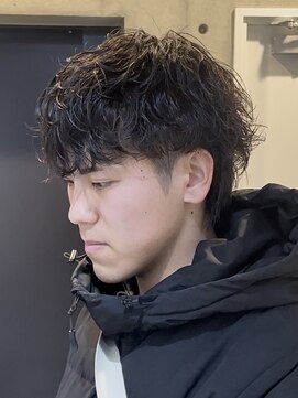 ブルニール 中崎町(BLEUNIR) シャドウパーマ　無造作　韓国メンズ　シースルーマッシュ