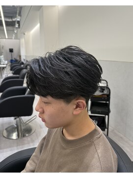 ビカムメンズヘアー 栄店(become men's hair) 毛流れセンターパート/カルマヘア/栄