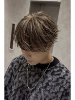 ノイ(NOI)&nbsp;ツイスパハイライトフェザーパーマ波巻きパーマブリーチ眉カット