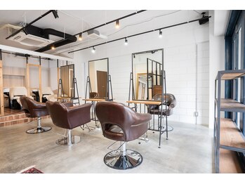アルゴ 茅ヶ崎(ARUGO)の写真/[茅ヶ崎駅徒歩3分]寄り添った提案が◎お客様の悩みや理想を汲み取り、あなたに似合うスタイルをご提案。