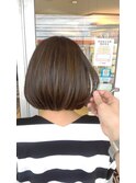 ボブ内巻きストレートベージュブラウンハイライトブリーチ